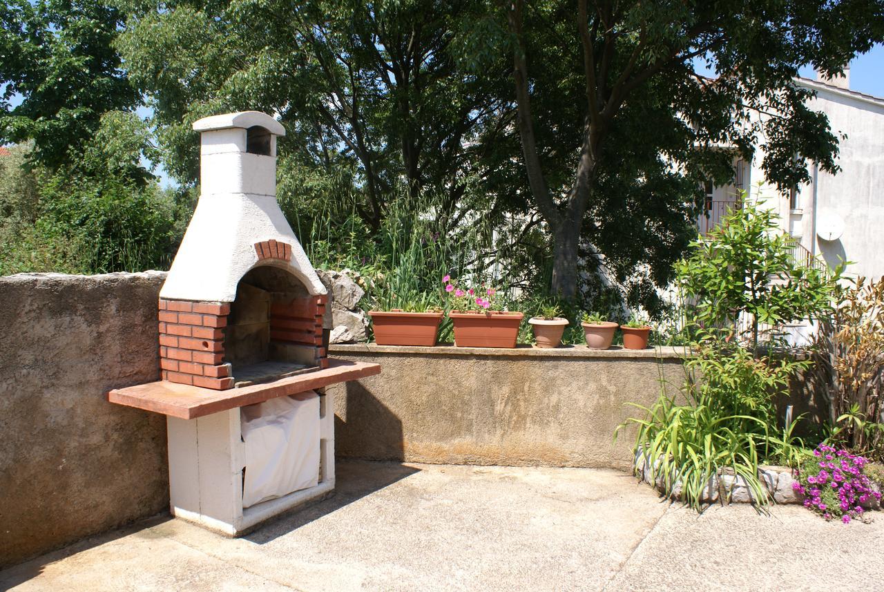 Apartments Nikola Krk Town Luaran gambar